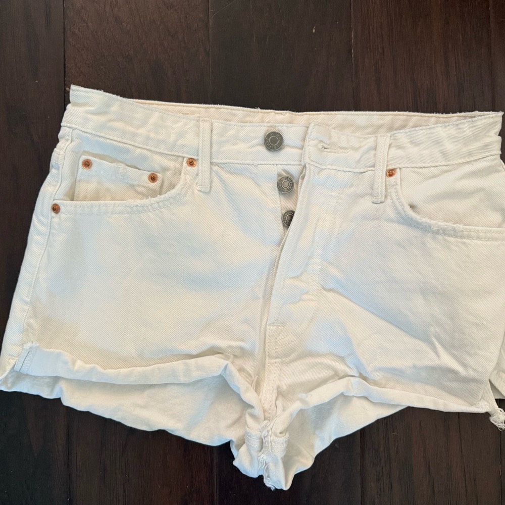 GRLFRND Off-White Jean Shorts size 26